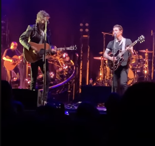 BOYS LIKE GIRLS + Dashboard Confessional – “Watch the Fire” in Pittsburgh at Stage AE